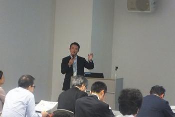 平成29年度研究成果発表会　株式会社新菱（しんりょう）西村文夫（にしむらふみお）氏講演の様子